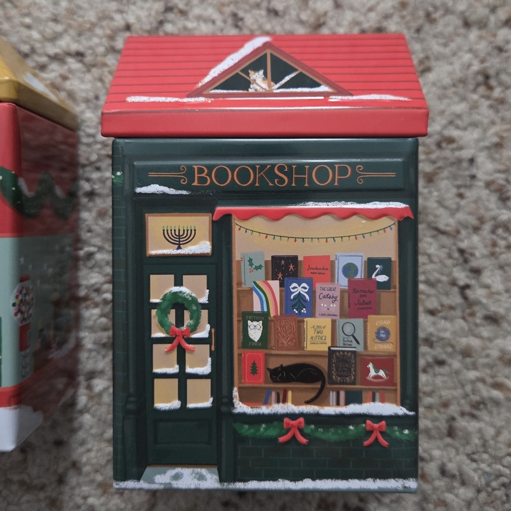 3 Candles From Barnes & Noble Paper Source - Picture 5 of 7